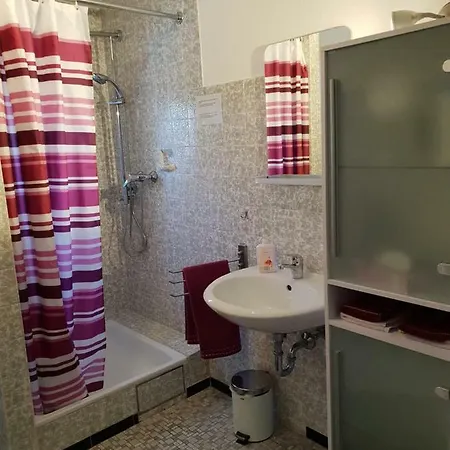 فندق مبيت وإفطار Martinas Place روتينبوخ